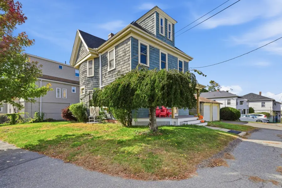 17 Greenwood St, Medford, MA 02155 - #2