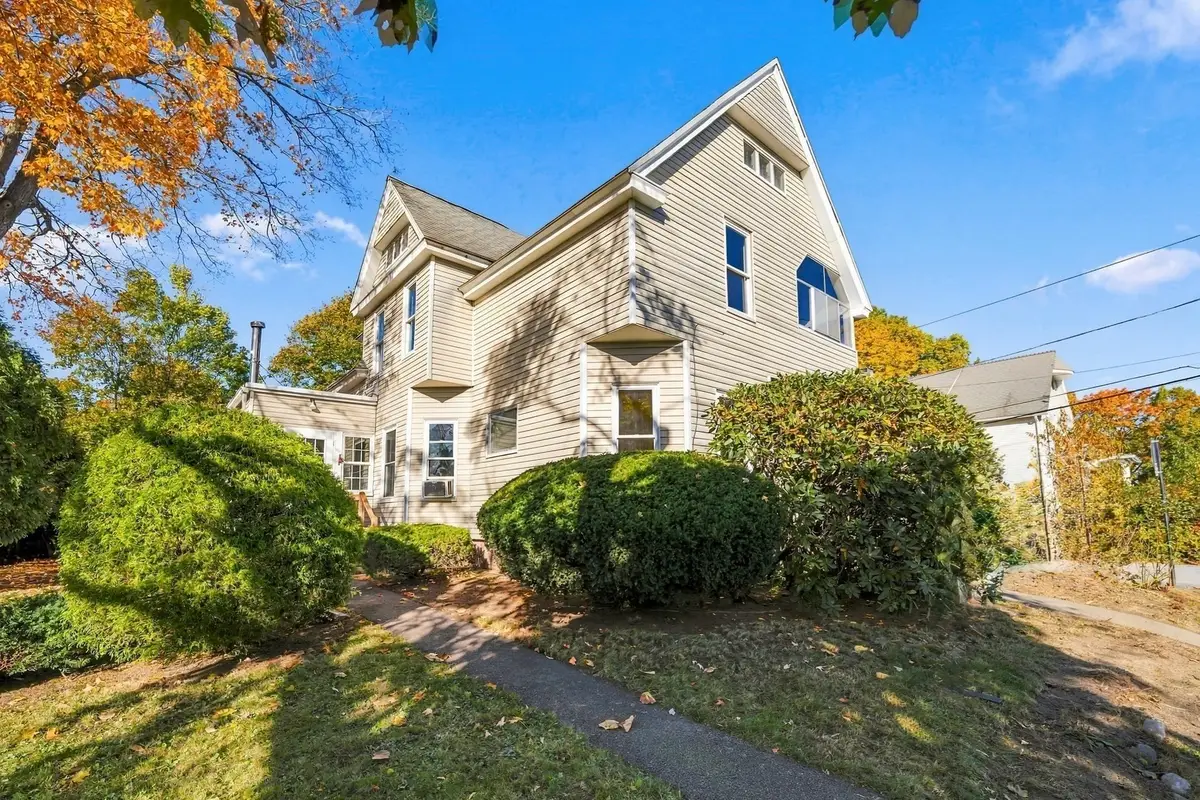 23 Montague St, Worcester, MA 01603 - #1