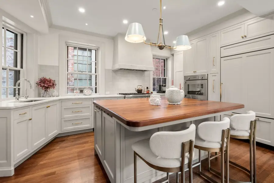 4 West Hill Place #4, Boston, MA 02114 - #2