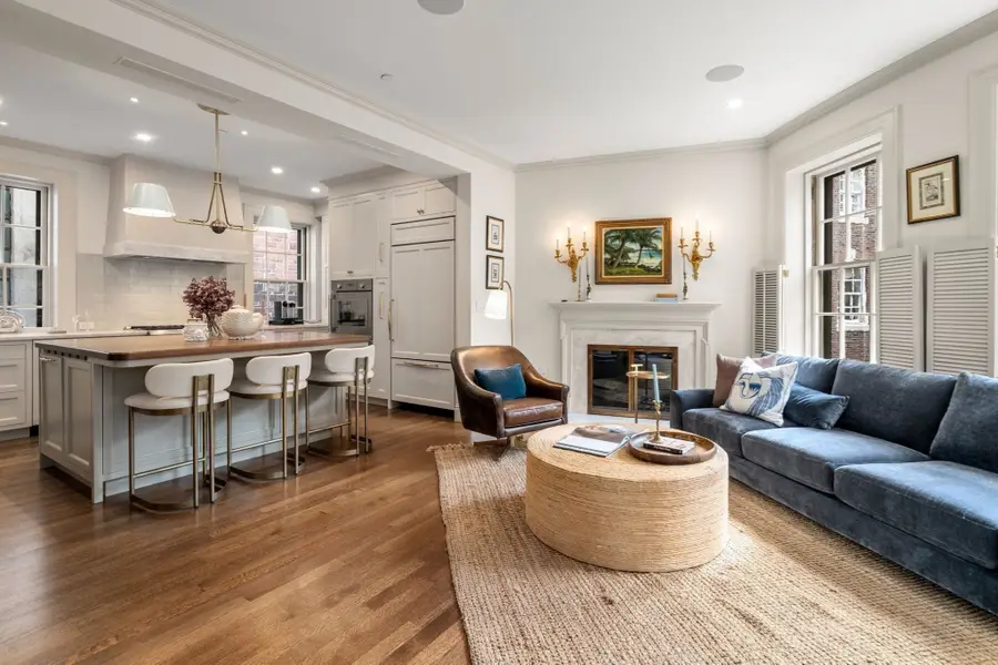 4 West Hill Place #4, Boston, MA 02114 - #3