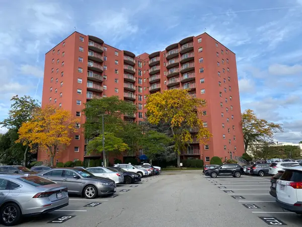 115 W Squantum St #507, Quincy, MA 02184