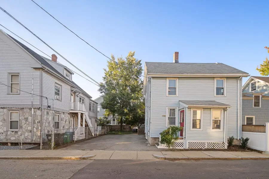 9 Andrew St, Cambridge, MA 02139 - #3