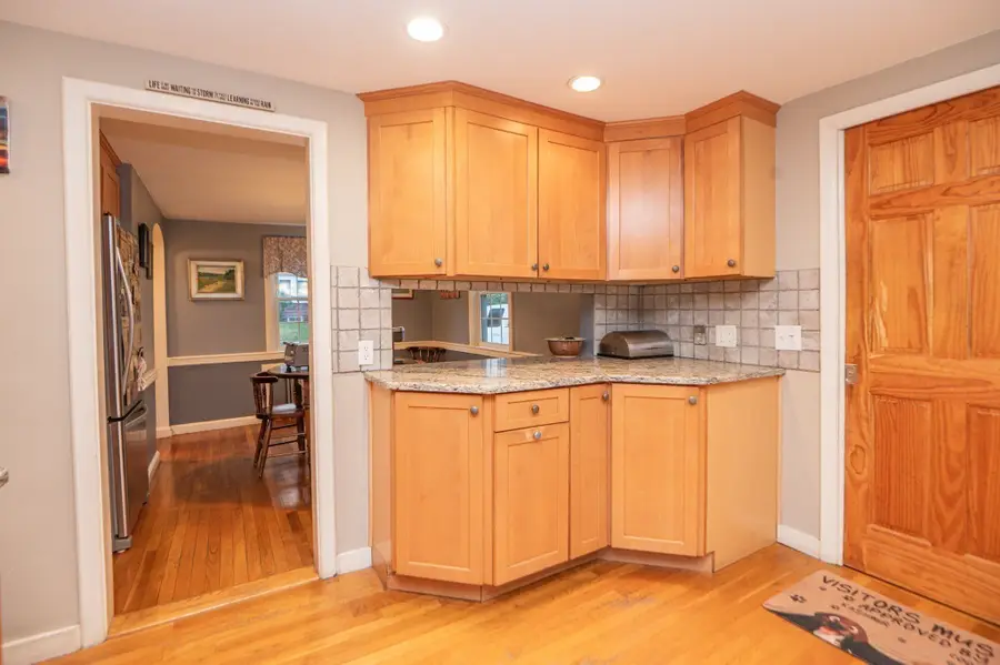 41 Plymouth Ave, Swampscott, MA 01907 - #3