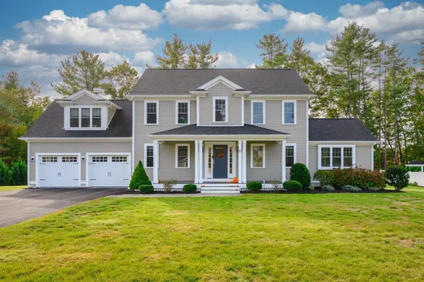 10 Wood Hollow, Hanover, MA 02339