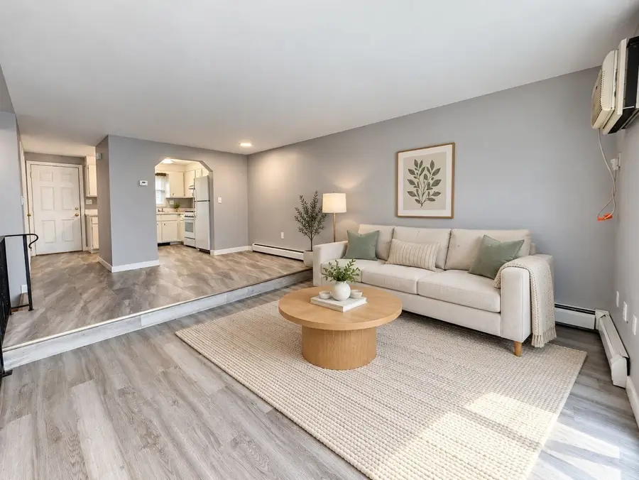 1271 Pawtucket Blvd #11, Lowell, MA 01854 - #3