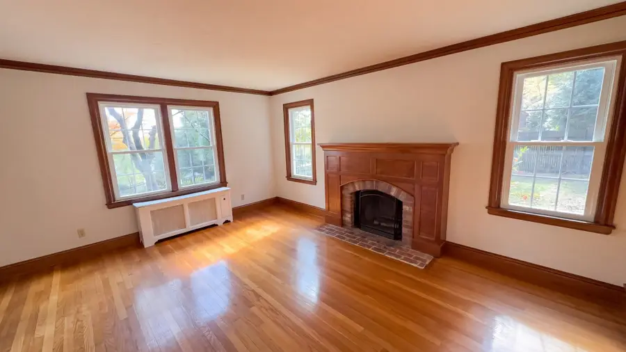 37 Otsego Rd, Worcester, MA 01609 - #3
