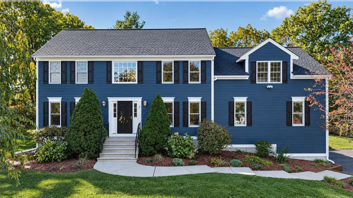7 Old Salem Cir, Shrewsbury, MA 01545 - #1