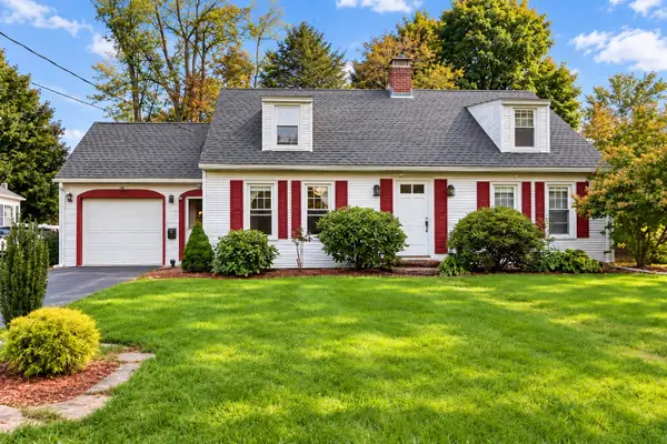 12 Gates Rd, Shrewsbury, MA 01545