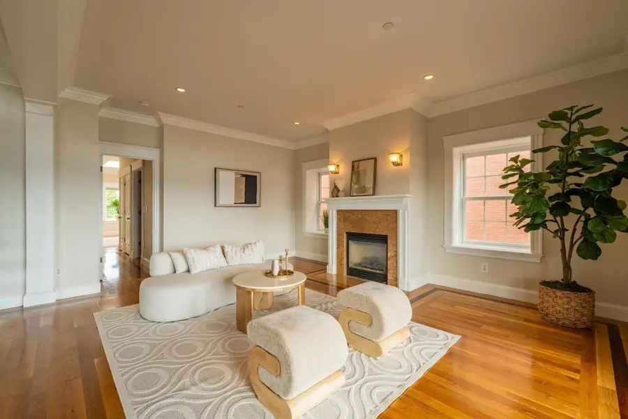195 Webster St #4, Boston, MA 02128 - #2