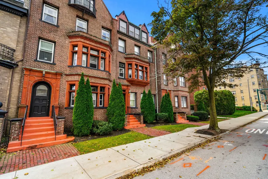 38 Elm St #4, Worcester, MA 01609 - #2