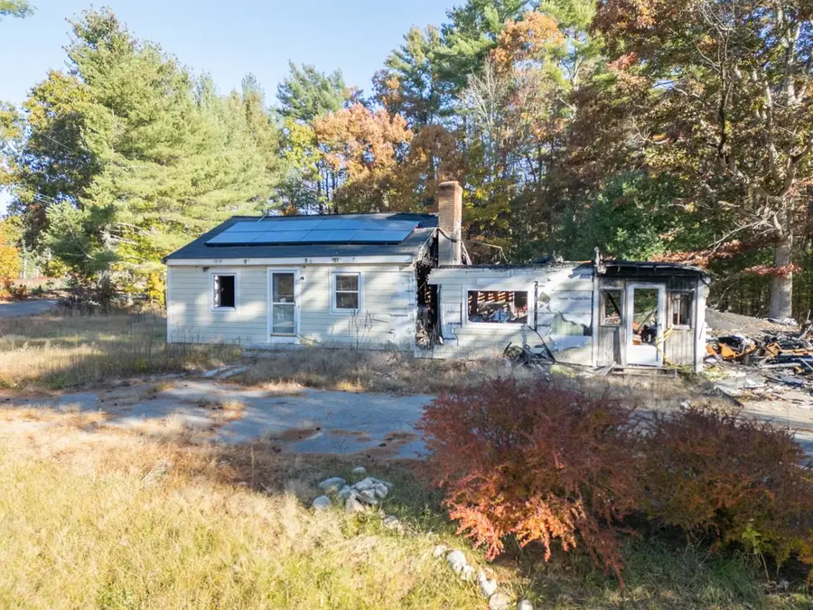 5 Burgess Rd, Townsend, MA 01469 - #2