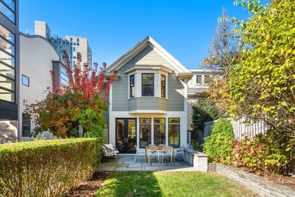 136 Banks St #136, Cambridge, MA 02138