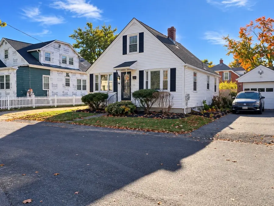 18 Campbell Ave, North Providence, RI 02904 - #2