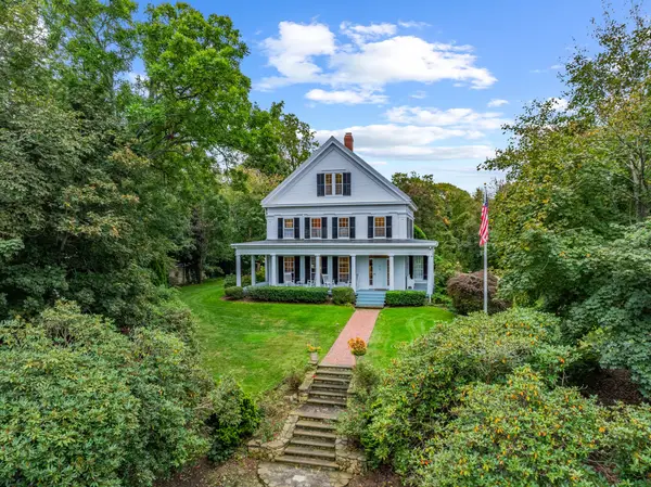 77 Route 6a, Yarmouth, MA 02675