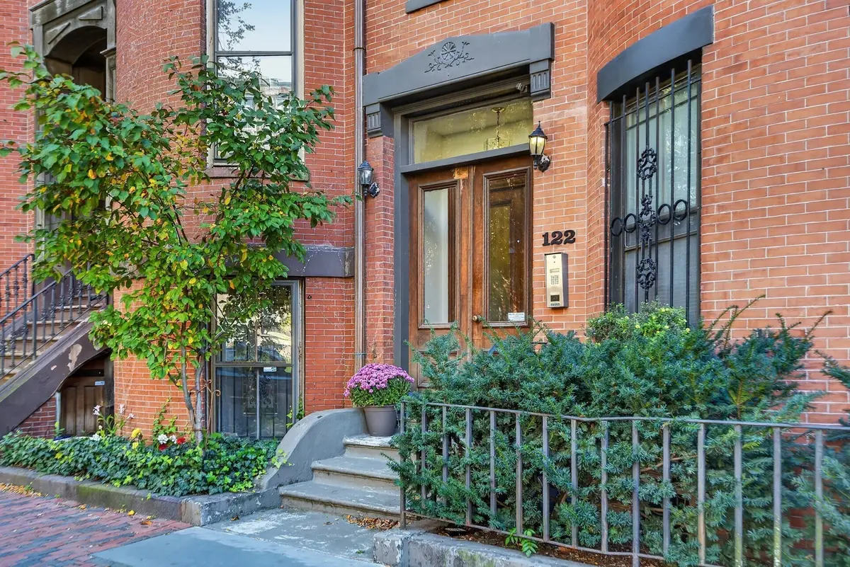 122 Chandler St #A, Boston, MA 02116 - #1