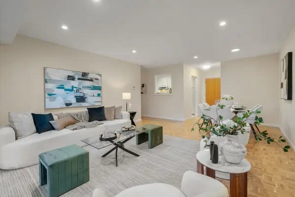 41 Centre Street #106, Brookline, MA 02446