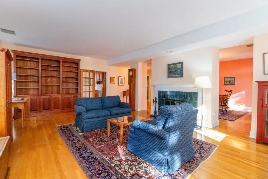 216 Summit Ave #B-102, Brookline, MA 02446 - #3