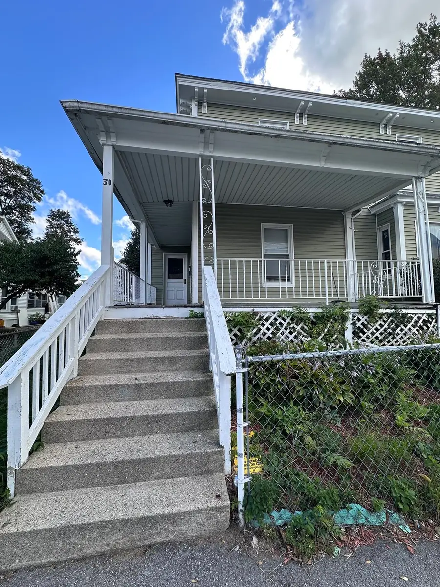 28 Russell St, Worcester, MA 01609 - #2