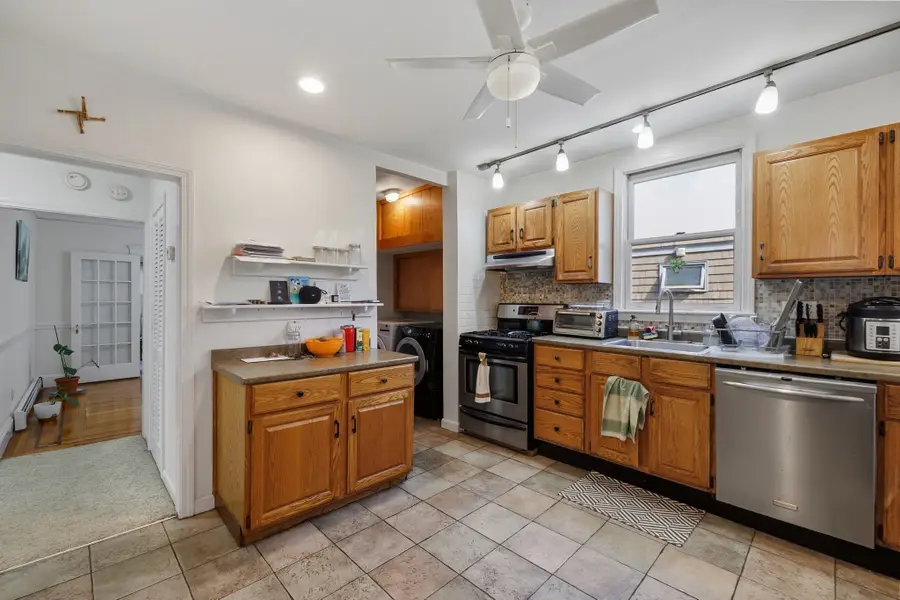 5-6 Seagrave Rd., Cambridge, MA 02140 - #3