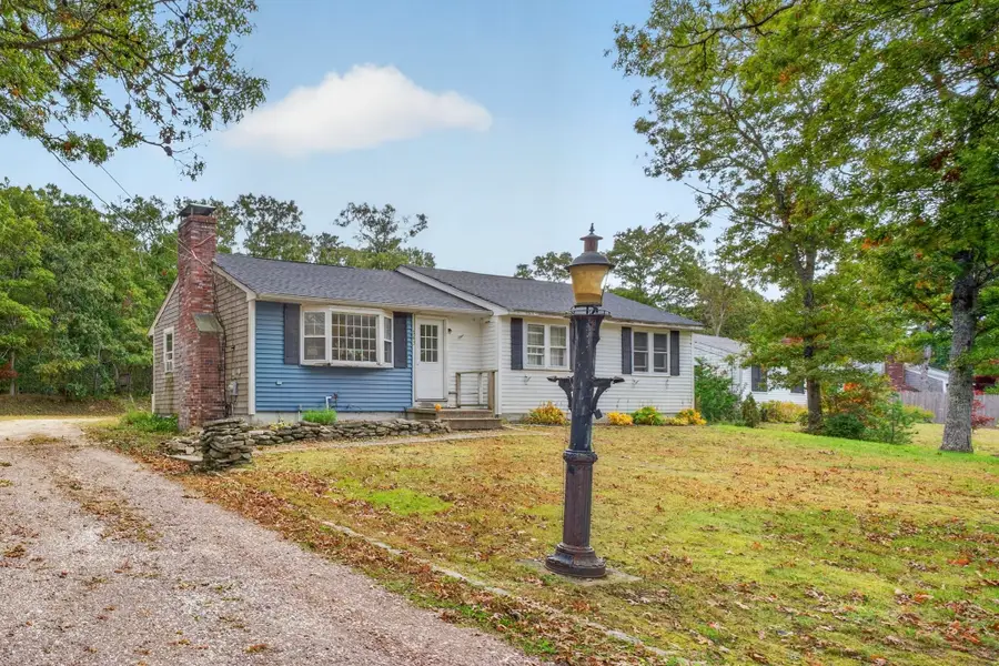 545 Cotuit Rd, Mashpee, MA 02649 - #2