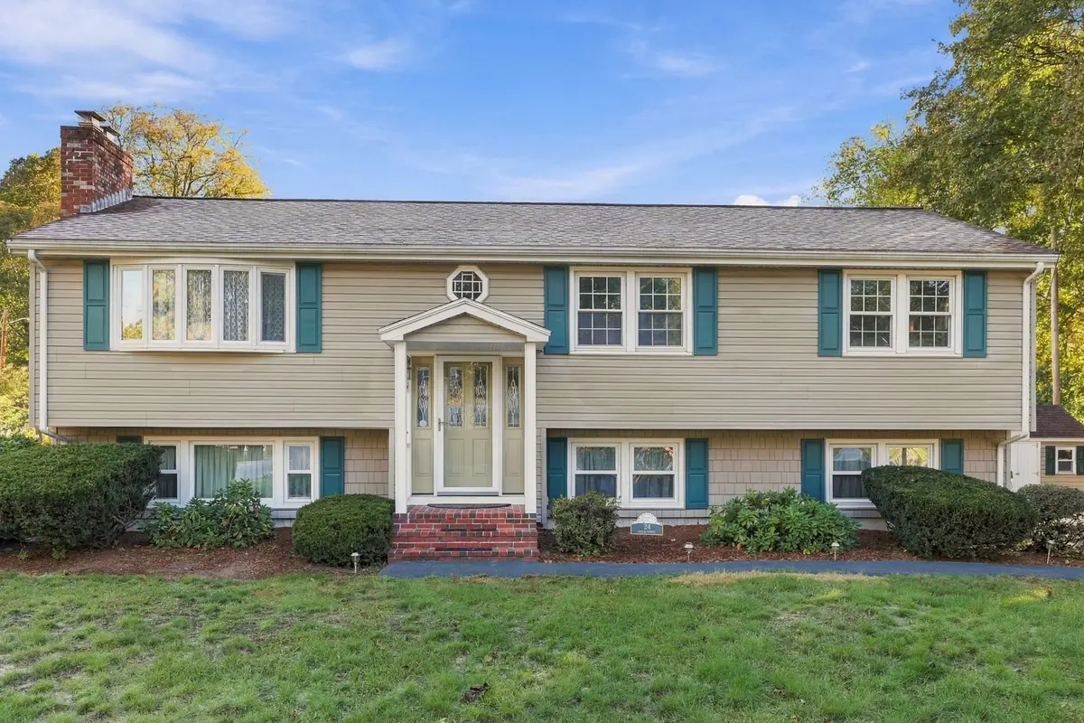 26 Guild St, Lowell, MA 01852 - #1