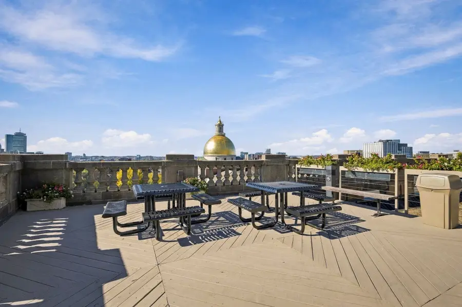 21 Beacon St #4T, Boston, MA 02108 - #3