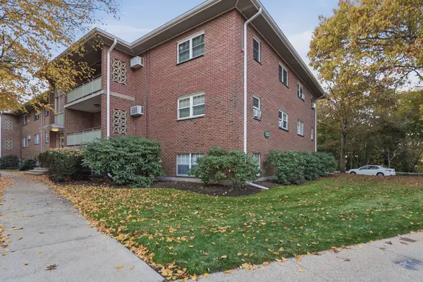 62 Jacqueline Road #5, Waltham, MA 02452