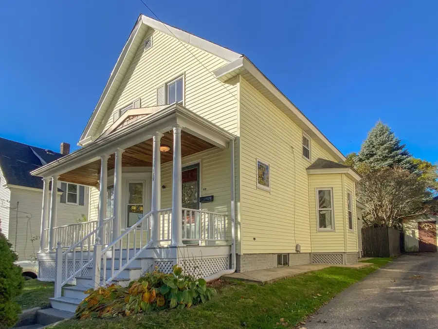 136 Grandview Avenue, Worcester, MA 01603 - #2