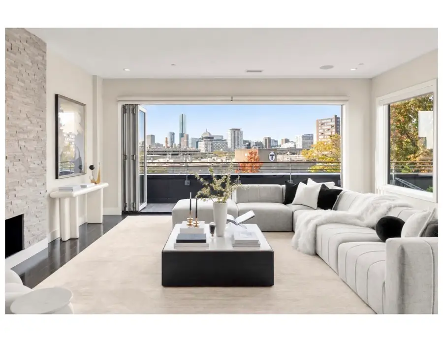 2 W 6th St #402, Boston, MA 02127 - #3