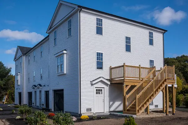 10 Harrison Ave #4, Bourne, MA 02532