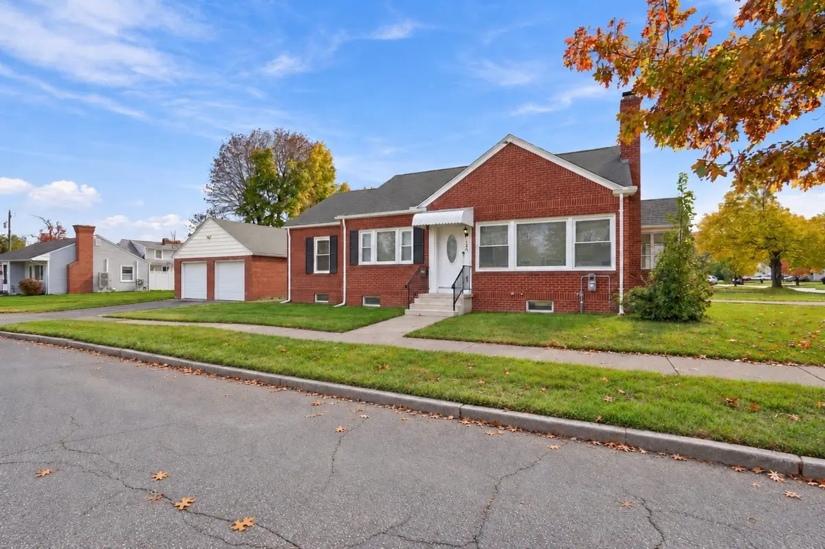 125 Ithaca St, Springfield, MA 01118 - #1
