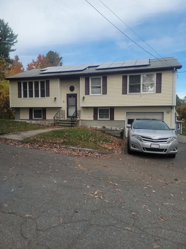 10 Pershing St, Worcester, MA 01606