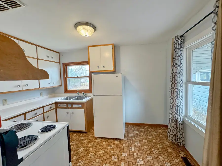 1708 Irvine Avenue Nw, Bemidji, MN 56601 - #2