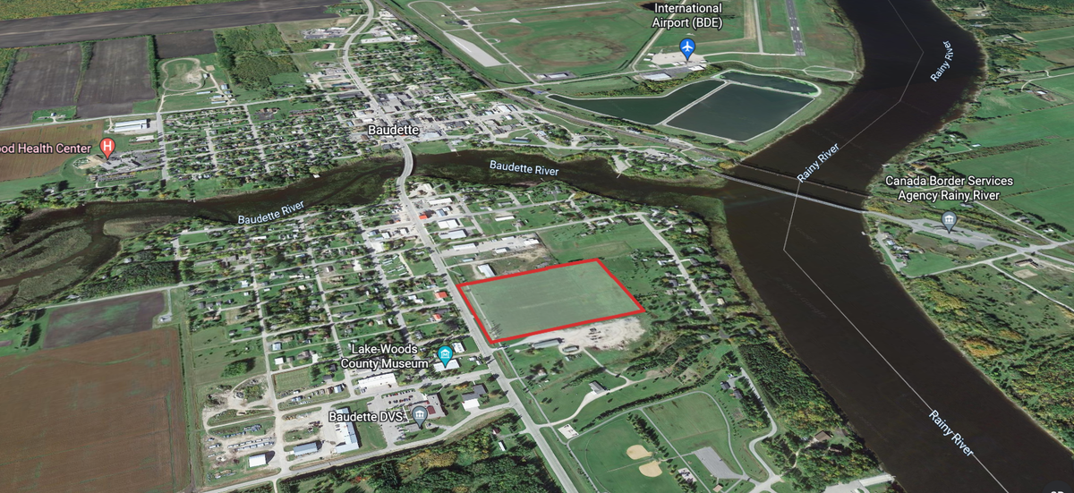 11 E Hwy, Baudette, MN 56623 - #1