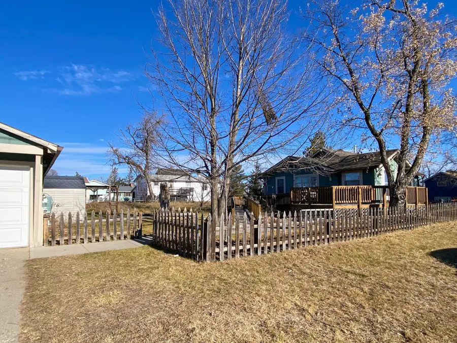 519 Pershing Avenue Se, Bemidji, MN 56601 - #3