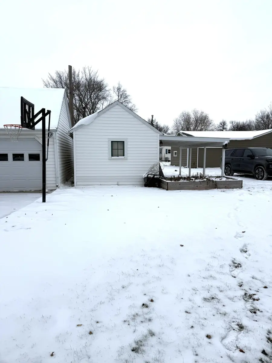 411 2nd Street Ne, Fosston, MN 56542 - #3