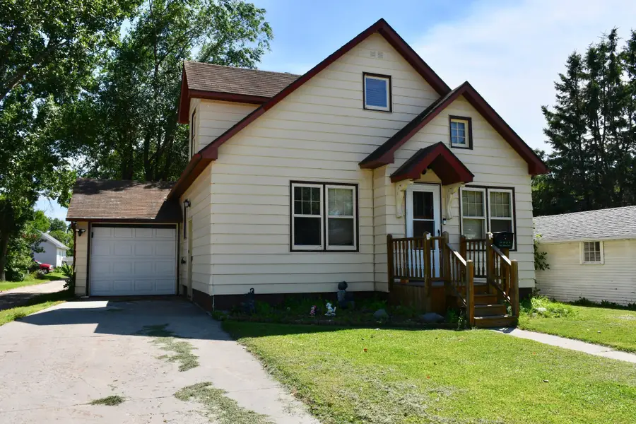 216 6th Street W, Thief River Falls, MN 56701 - Image #3