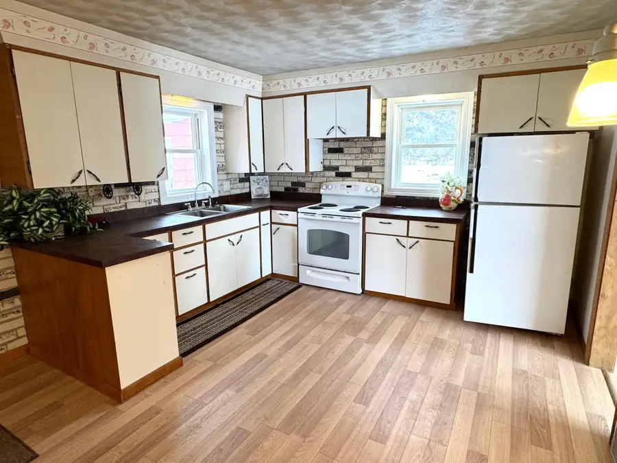 17915 140th Avenue Ne, Thief River Falls, MN 56701 - #3