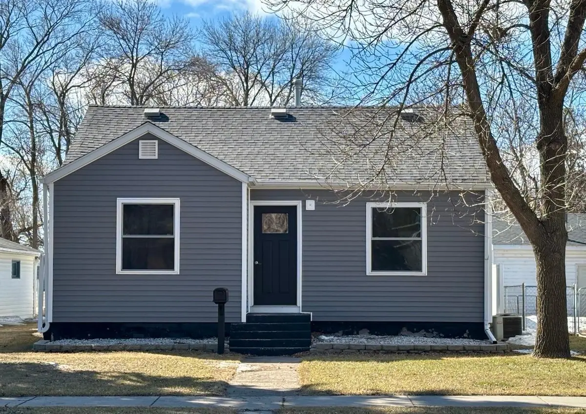 105 Arnold Avenue N, Thief River Falls, MN 56701 - #1