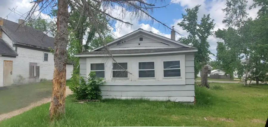 906 Irvine Avenue Nw, Bemidji, MN 56601 - #3