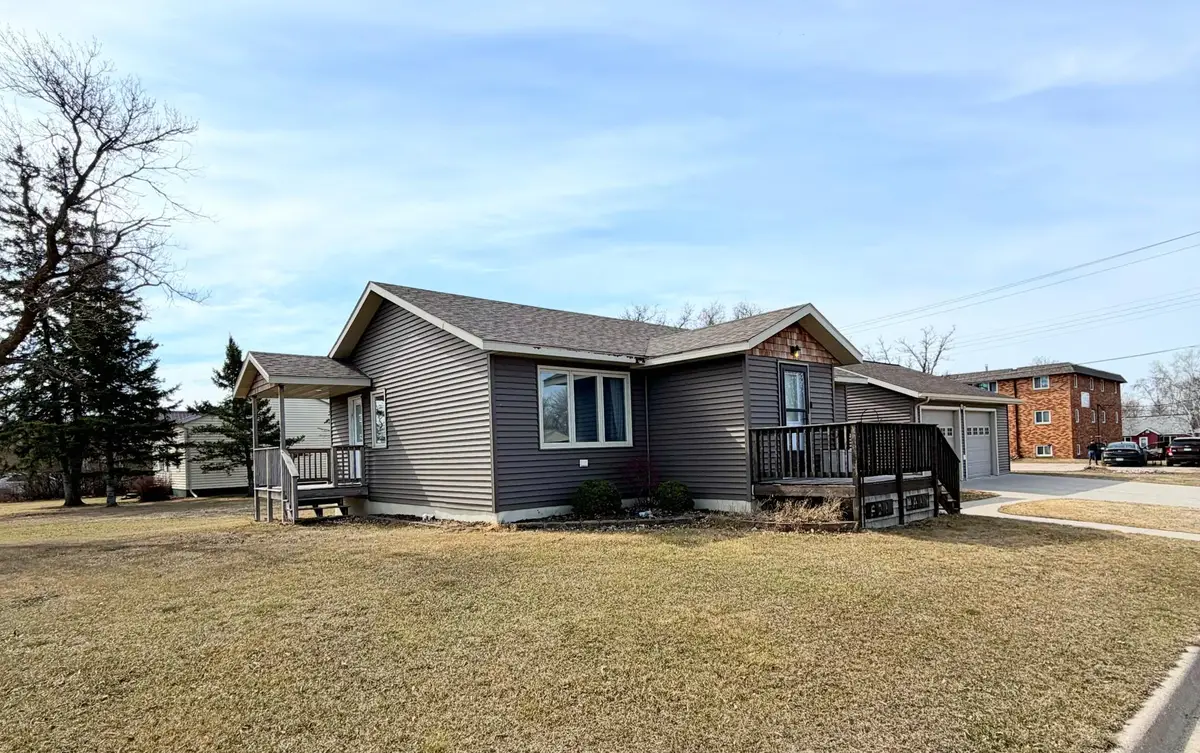 601 Main Street S, Karlstad, MN 56732 - #1