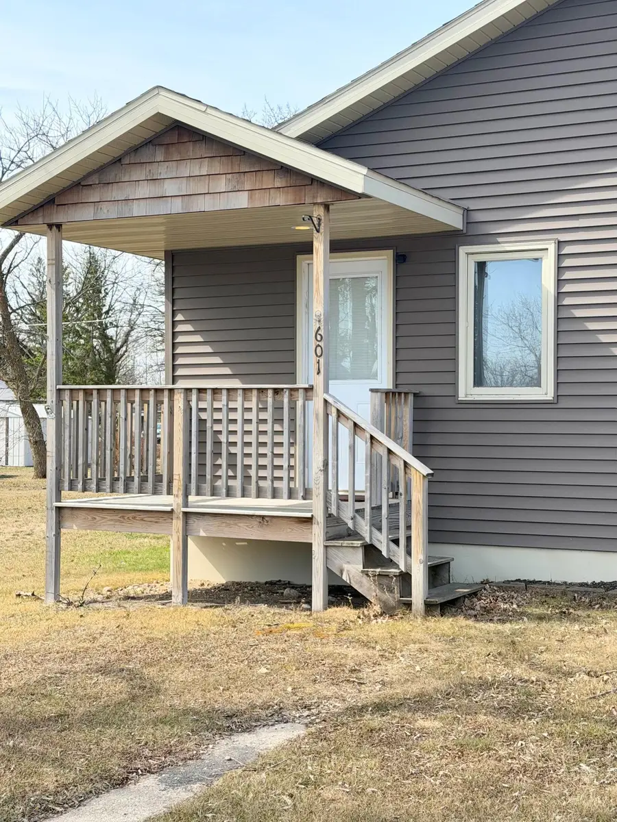 601 Main Street S, Karlstad, MN 56732 - #3