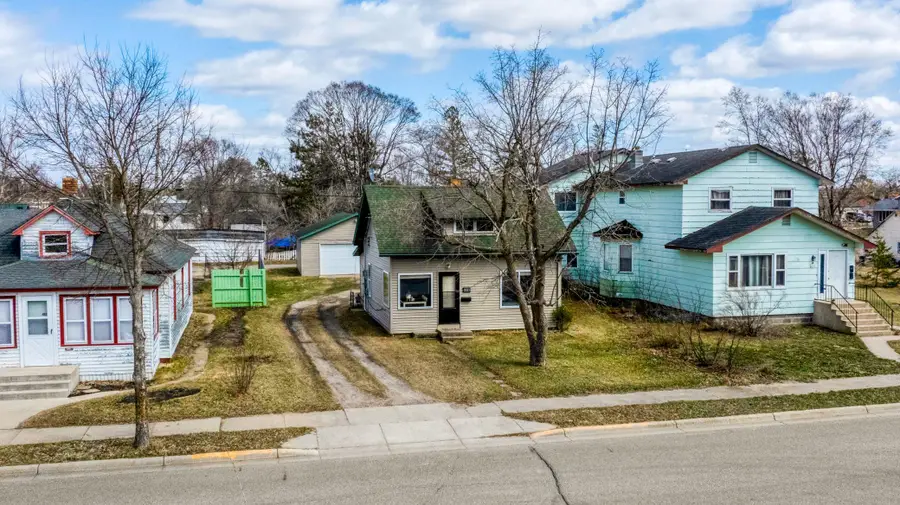 414 Scott Avenue Se, Bemidji, MN 56601 - #3