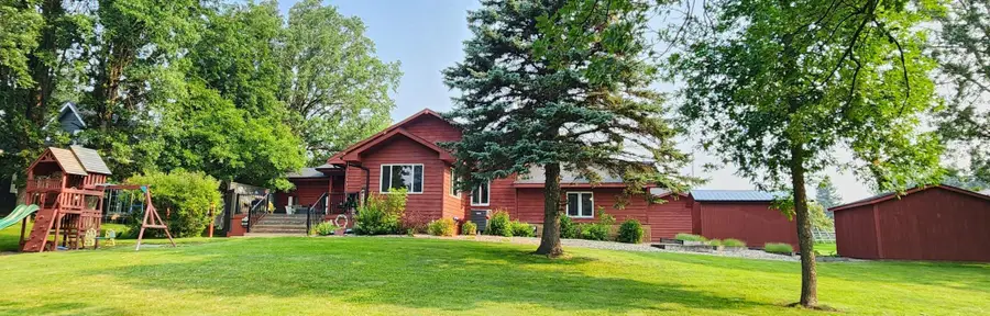 212 Lake Avenue Ne, Clearbrook, MN 56634 - #3