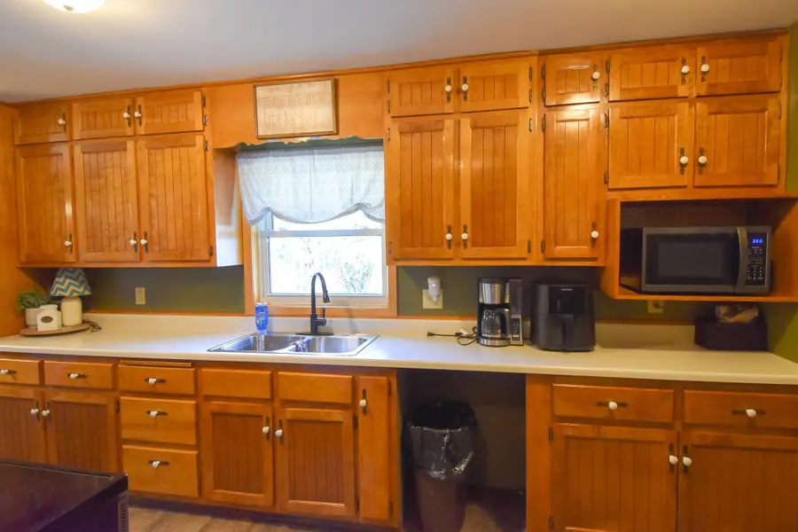 508 Merriam Avenue S, Thief River Falls, MN 56701 - #3