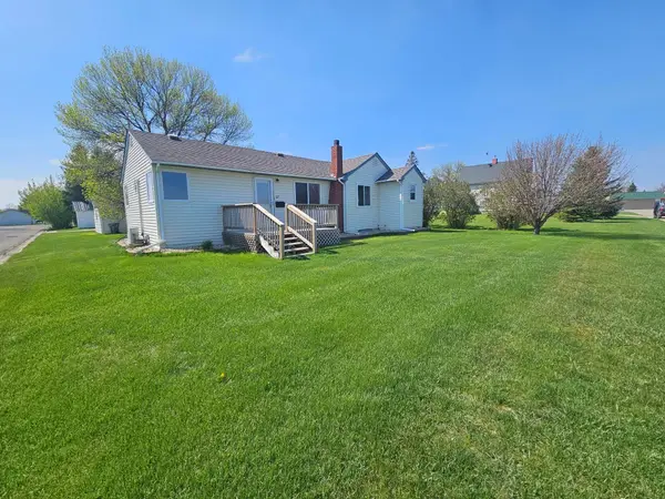127 S State Street, Warren, MN 56762