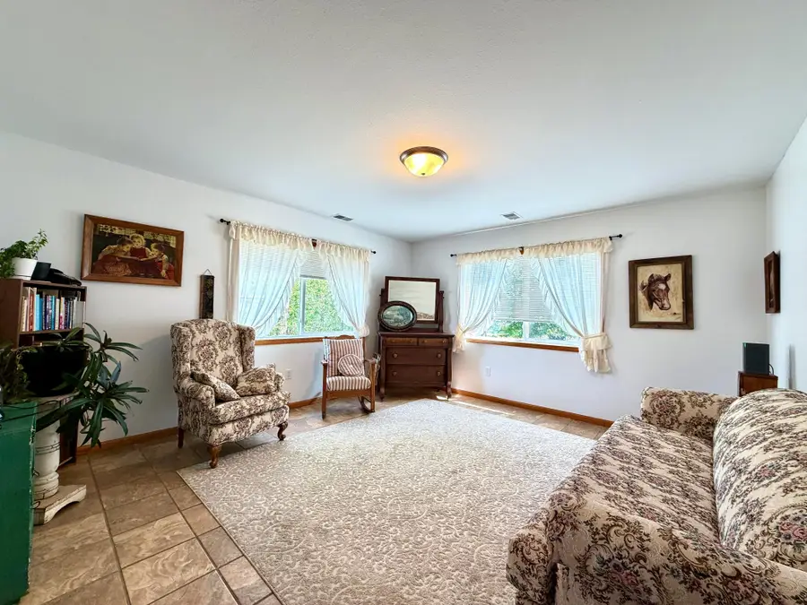 2518 Minnesota Avenue Nw, Bemidji, MN 56601 - #2