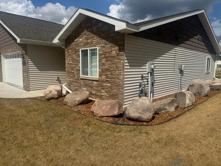 1615 30th Street Nw #1, Bemidji, MN 56601 - #2