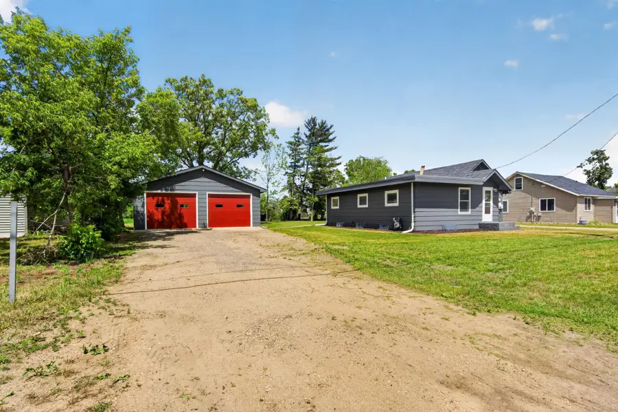 213 Roosevelt Road Sw, Bemidji, MN 56601 - #2