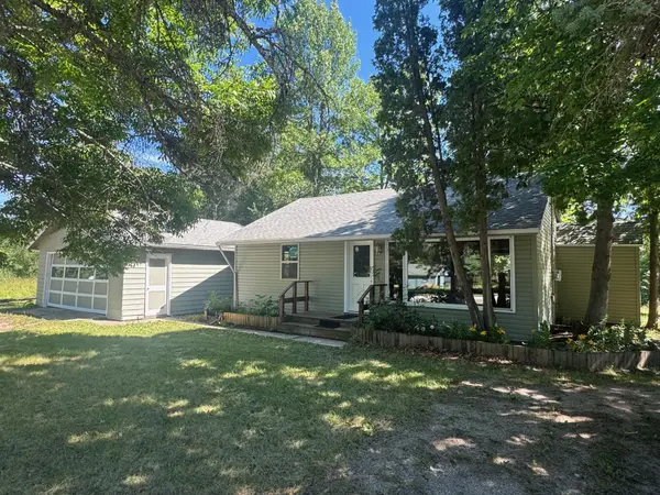 522 Main Street E, Hines, MN 56683